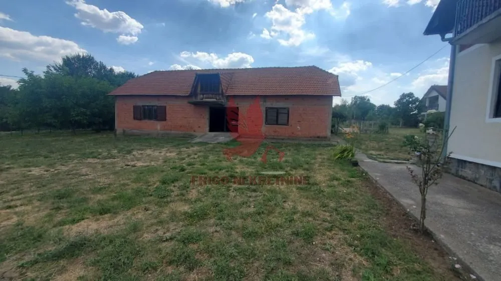 Prodaja, kuća, 280m², Centar, Topola