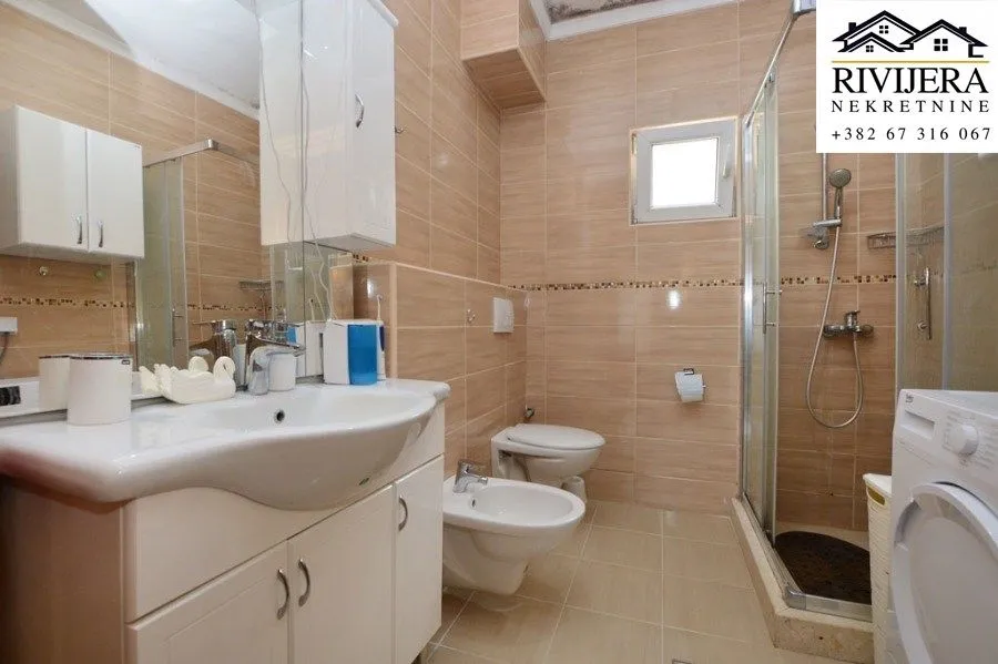 Prodaja, kuća, 290m², Herceg Novi, Crna Gora