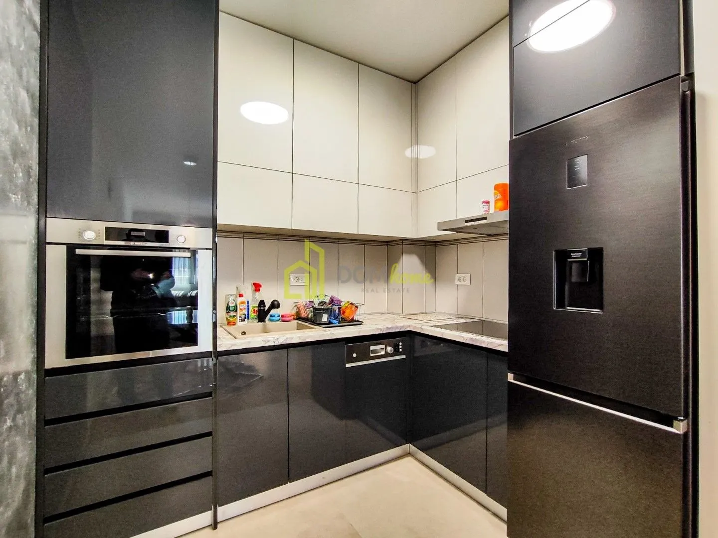Izdavanje, jednosoban stan, 47m², New City, Podgorica