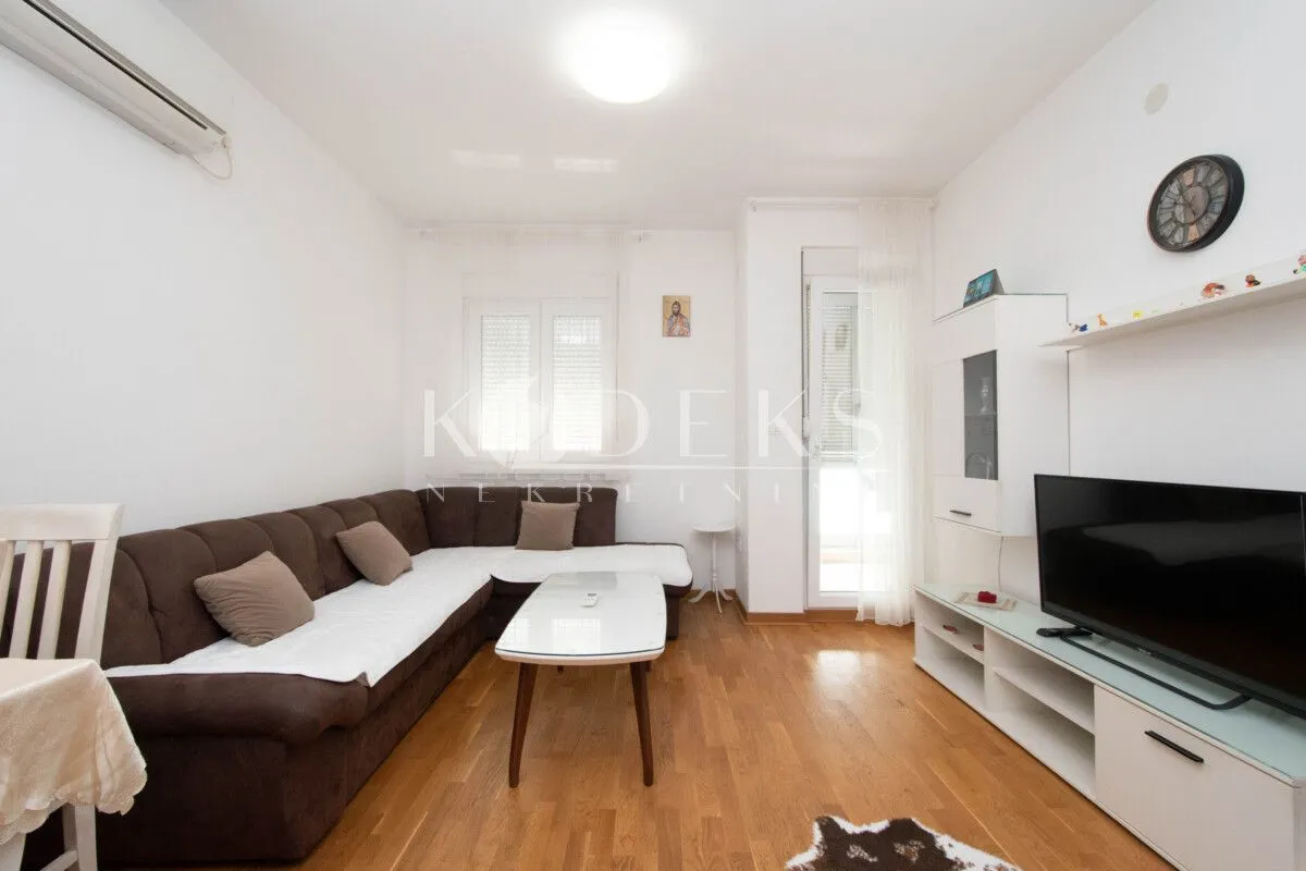 Rent, one bedroom apartment, 42m², City Kej, Podgorica