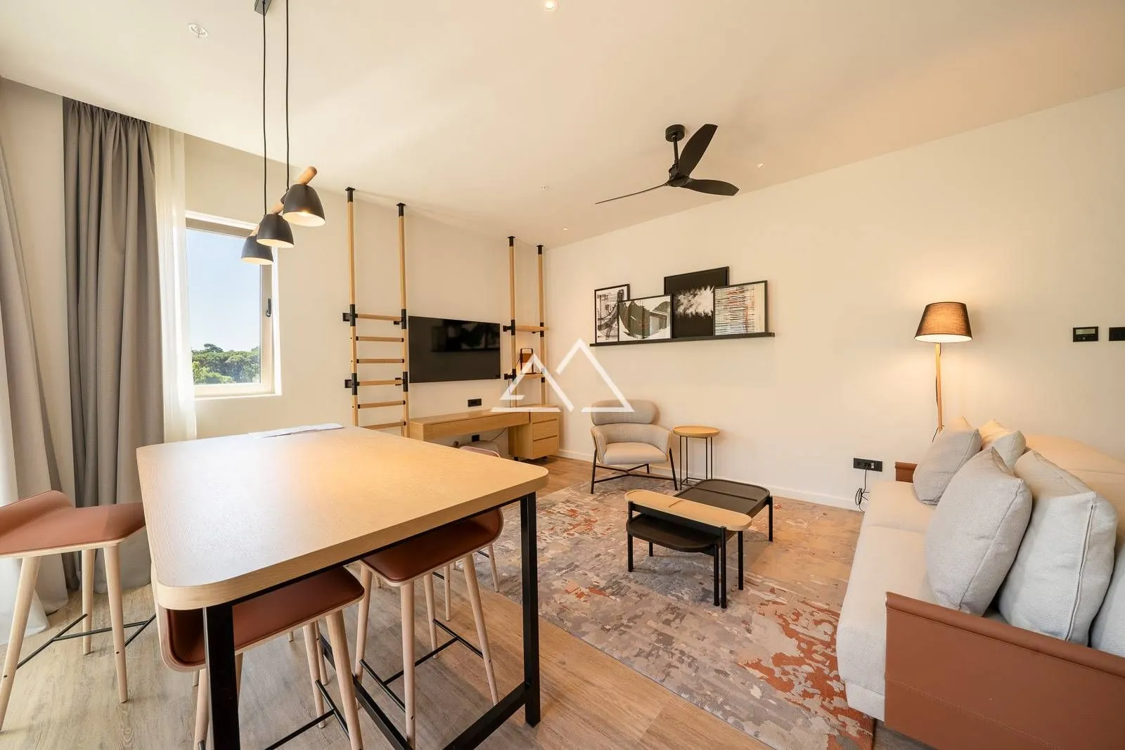 Prodaja, dvosoban stan, 91m², Tivat, Crna Gora