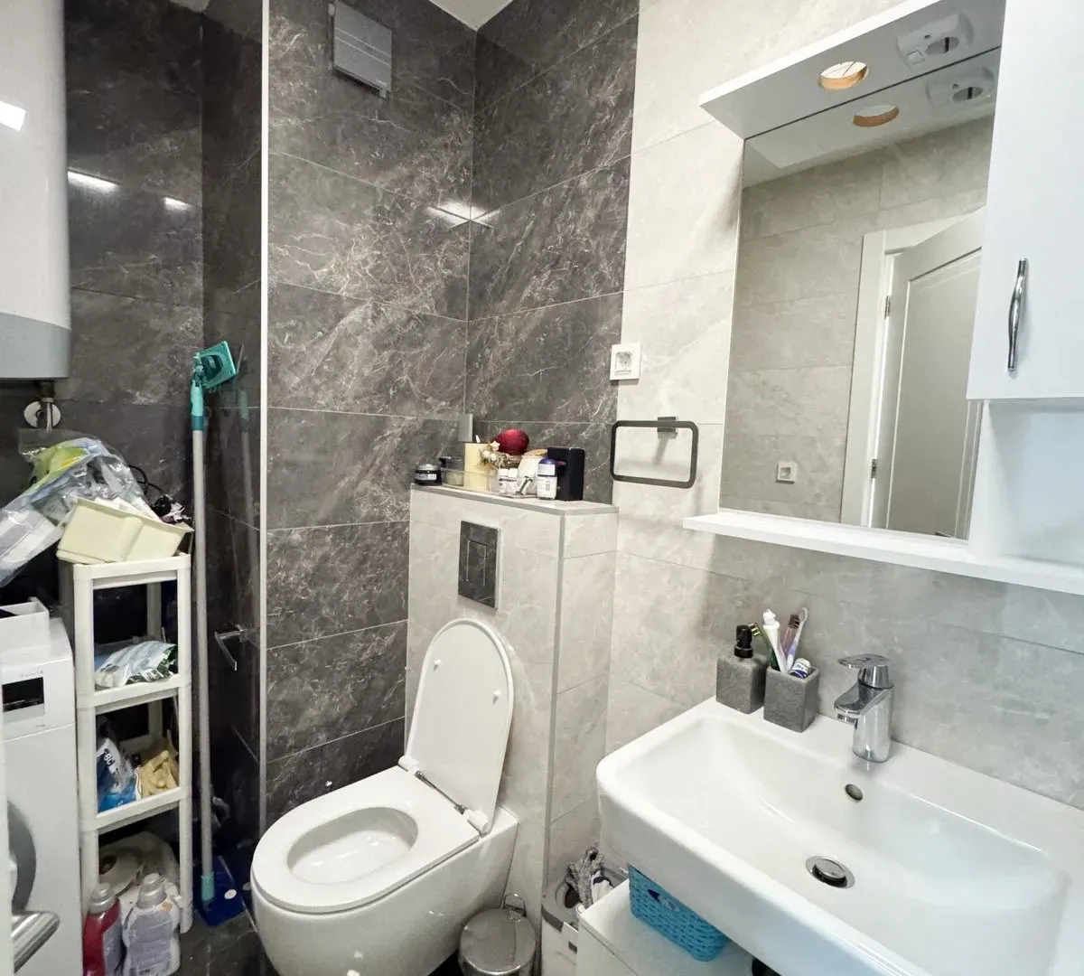 Prodaja, jednosoban stan, 45m², Tološka šuma, Podgorica
