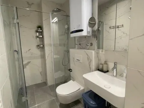 Izdavanje, dvosoban stan, 40m², Stari Grad, Beograd - image 17