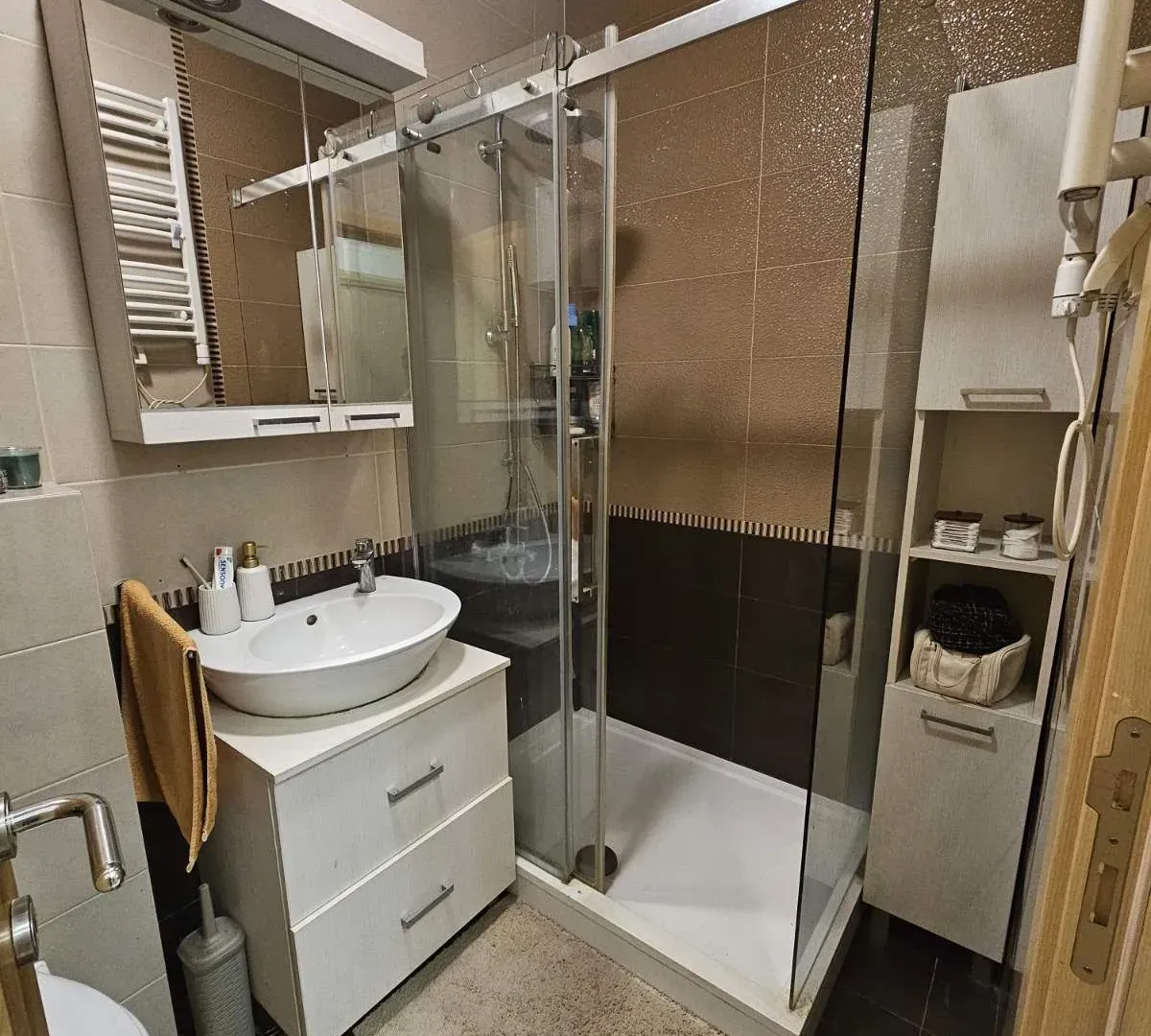 Prodaja, jednosoban stan, 52m², Blok 6, Podgorica
