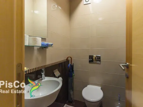 Izdavanje, trosoban stan, 100m², Blok 9, Podgorica - image 10