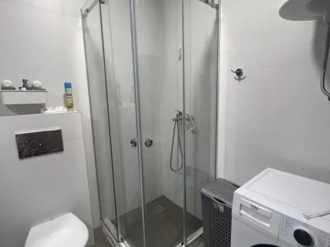 Izdavanje, trosoban stan, 50m², Kaludjerica, Grocka - image 6