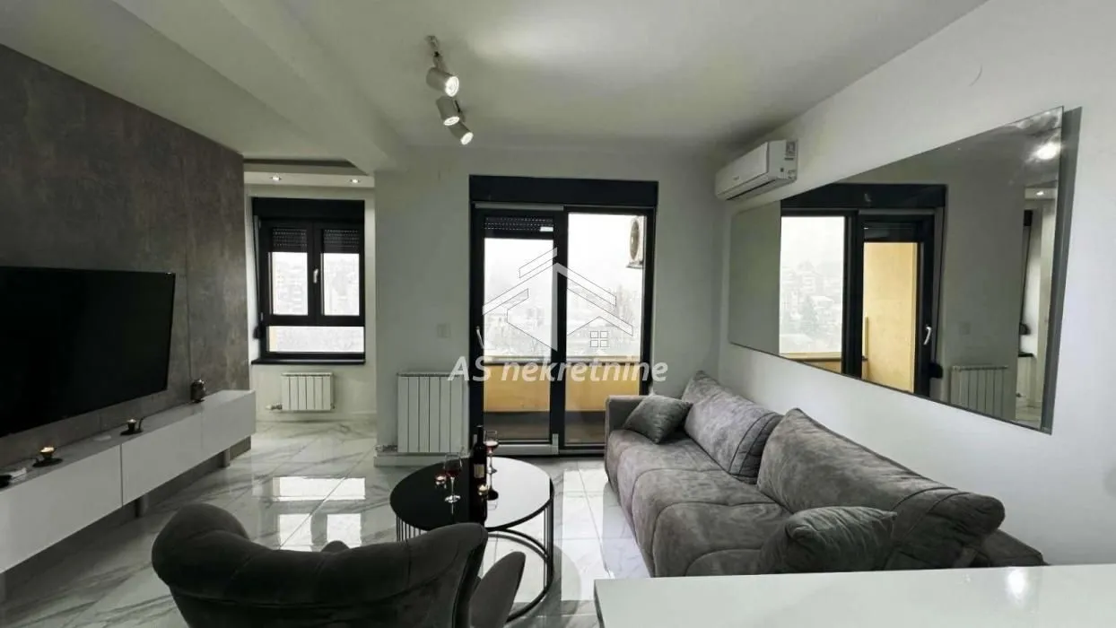 Izdavanje, dvosoban stan, 45m², Crveni Krst, Beograd