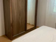 Izdavanje, dvosoban stan, 75m², Dobrota, Kotor - image 7