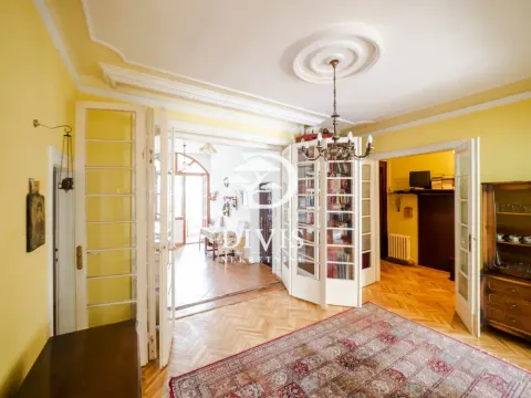 Prodaja, četvorosoban stan, 111m², Stari Grad, Beograd - image 8