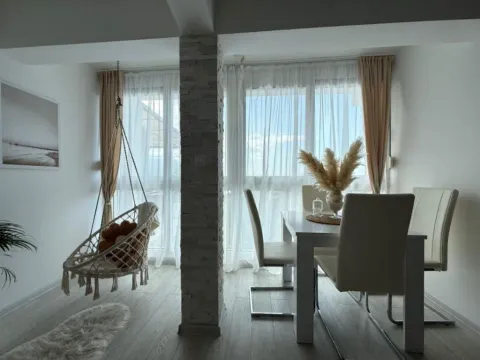 Izdavanje, dvosoban stan, 50m², Bečići, Budva - image 9