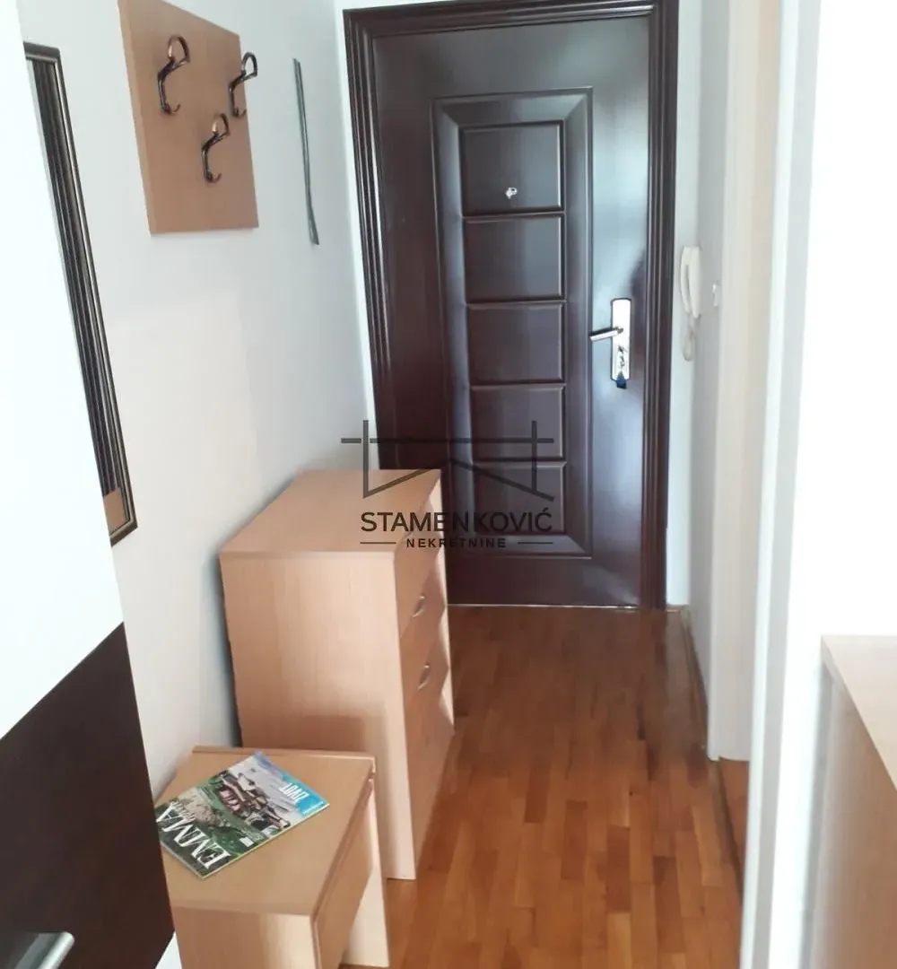 Prodaja, stan, 25m², Detelinara, Novi Sad Sve Podlokacije