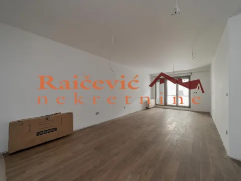 Three Bedroom Apartment for Sale, 99m2, Kalenić Pijaca, Vračar, Beograd