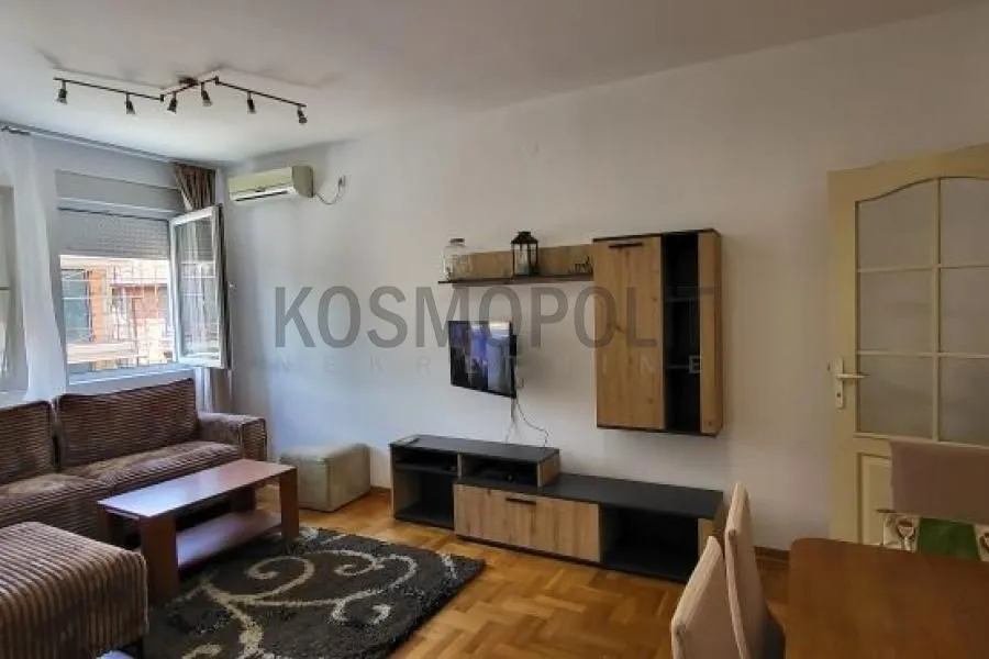 Sale, three bedroom apartment, 60m², Južni Bulevar, Vračar Sve Podlokacije
