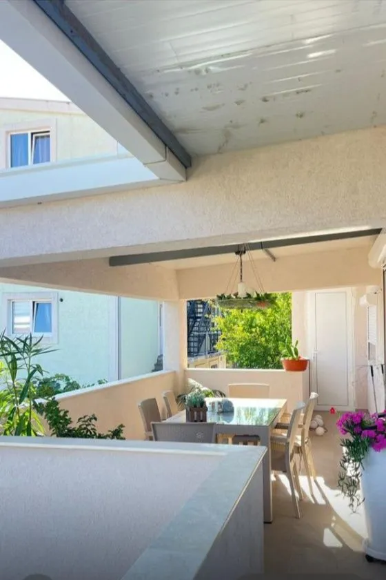 Sale, house, 220m², Šušanj, Bar