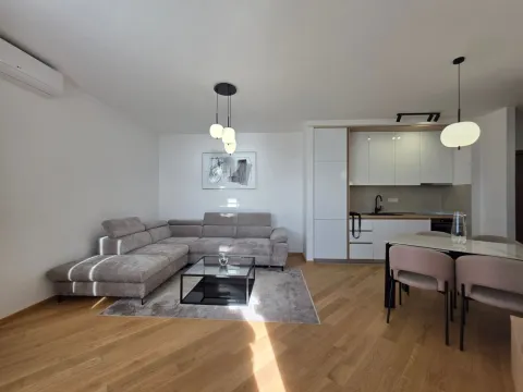 Izdavanje, jednosoban stan, 44m², Bečići, Budva - image 14