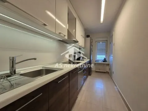 Izdavanje, stan, 144m², Stari Grad, Beograd - image 8