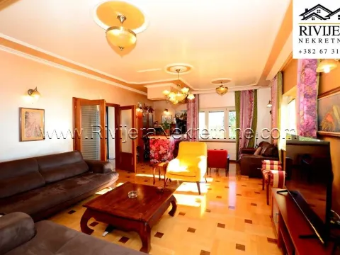 Prodaja, kuća, 296m², Centar, Herceg Novi - image 9