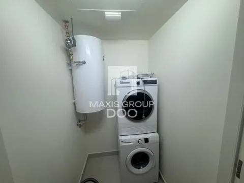 Izdavanje, četvorosoban stan, 117m², Savski Venac, Beograd - image 7