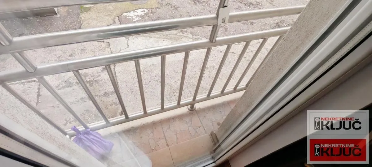 Izdavanje, jednosoban stan, 25m², Centar, Novi Sad