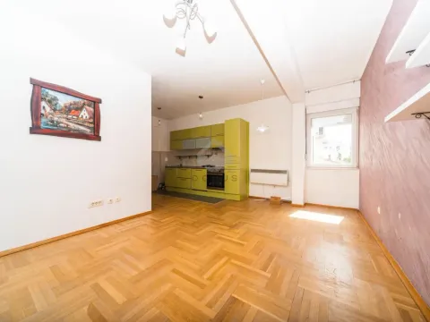 Sale, two bedroom apartment, 72m², Momišići, Podgorica - image 3