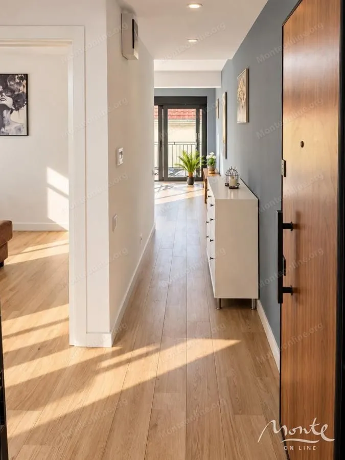 Prodaja, dvosoban stan, 49m², Tivat, Crna Gora