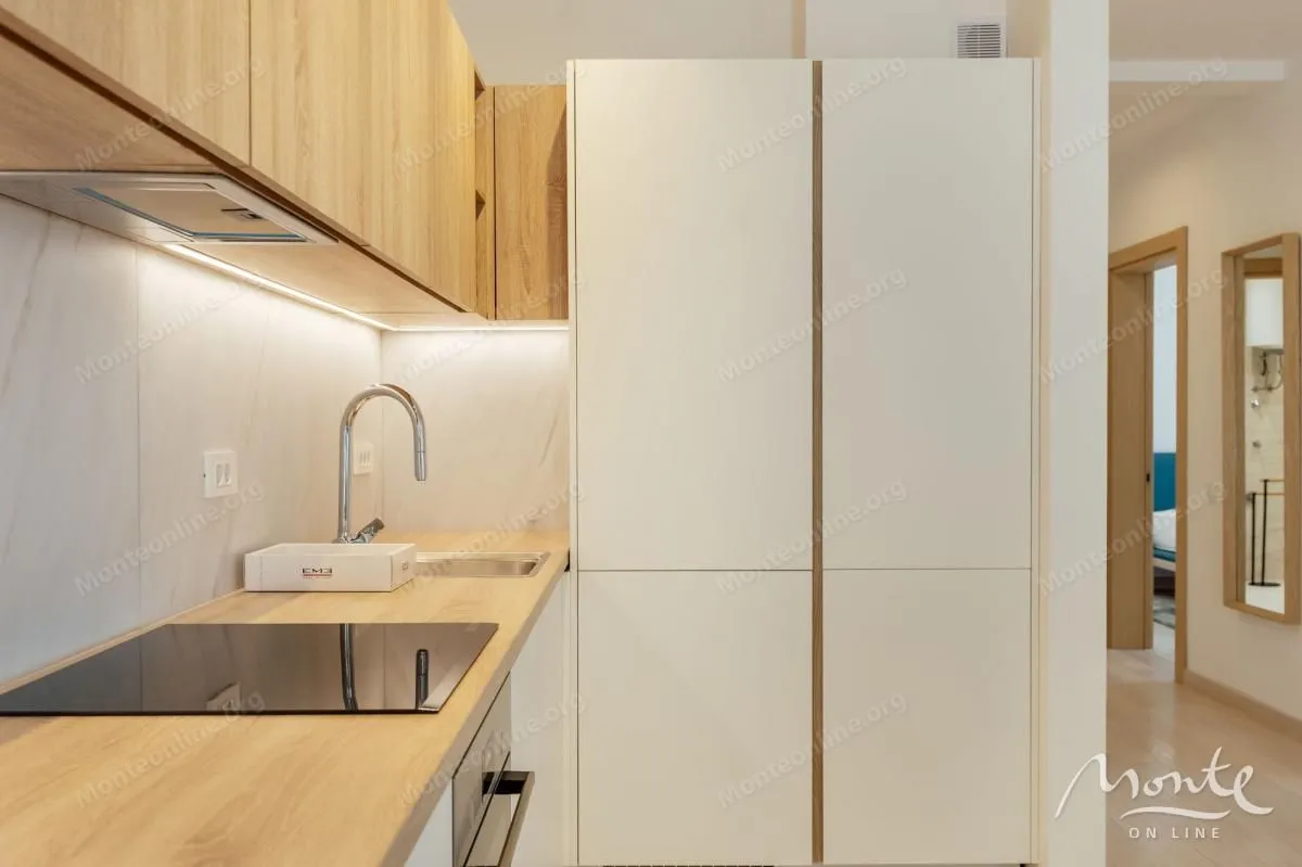 Prodaja, jednosoban stan, 65m², Herceg Novi, Crna Gora