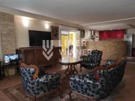 Izdavanje, četvorosoban stan, 260m², Savski Venac, Beograd - image 1