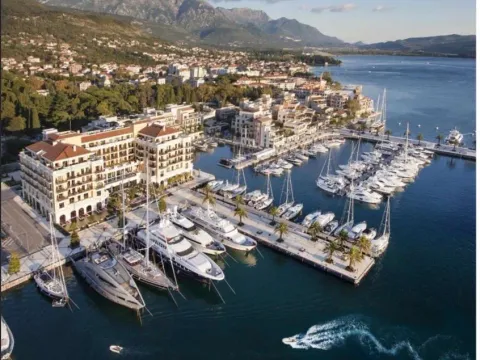Prodaja, dvosoban stan, 113m², Porto Montenegro, Tivat - image 1