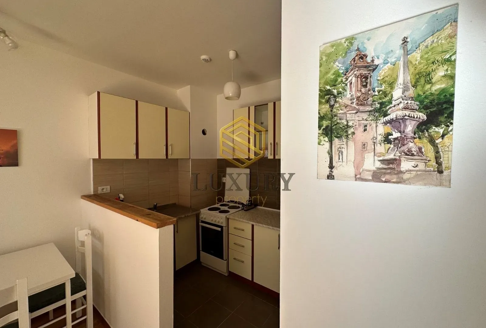 Izdavanje, jednosoban stan, 50m², City Kvart, Podgorica