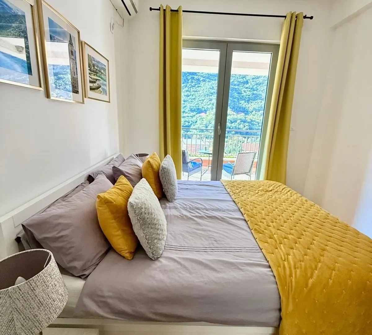 Sale, one bedroom apartment, 59m², Morinj, Kotor