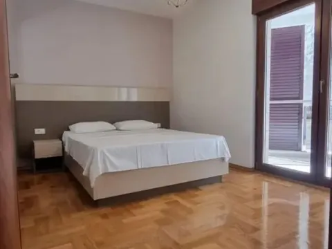 Sale, two bedroom apartment, 130m², Bečići, Budva - image 8