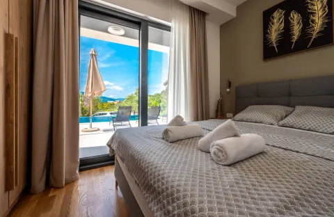 Prodaja, kuća, 250m², Mrčevac, Tivat - image 11
