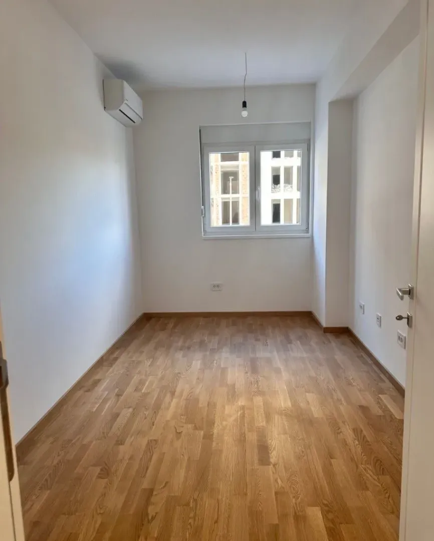 Prodaja, dvosoban stan, 70m², Stari Aerodrom, Podgorica