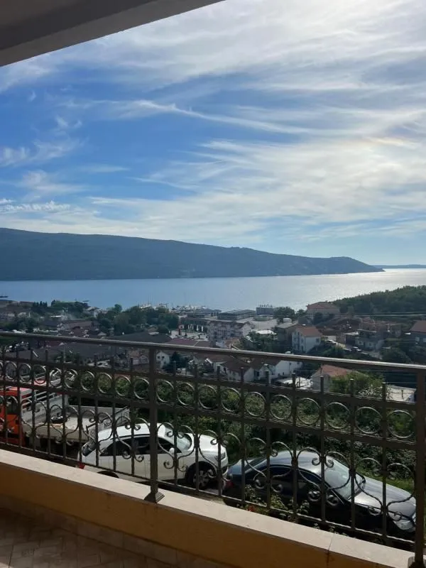 Prodaja, kuća, 227m², Zelenika, Herceg Novi