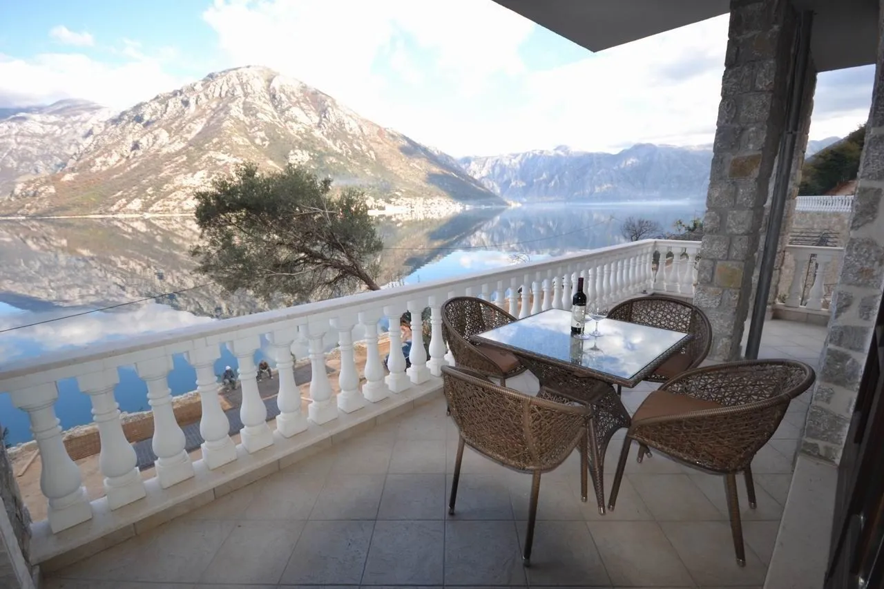 Sale, house, 235m², Kostanjica, Kotor