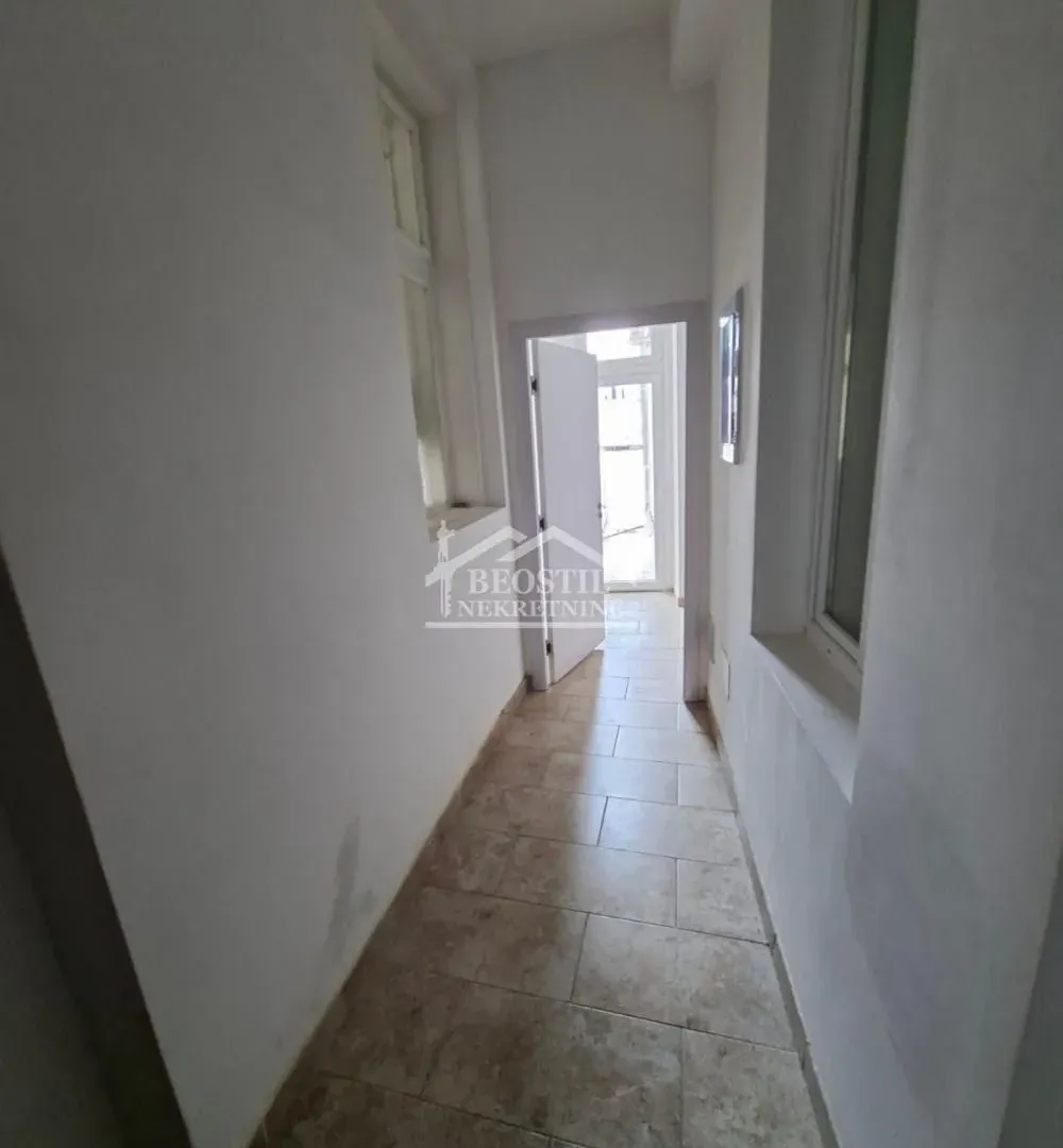 Rent, office space, 594m², Stari Grad, Beograd