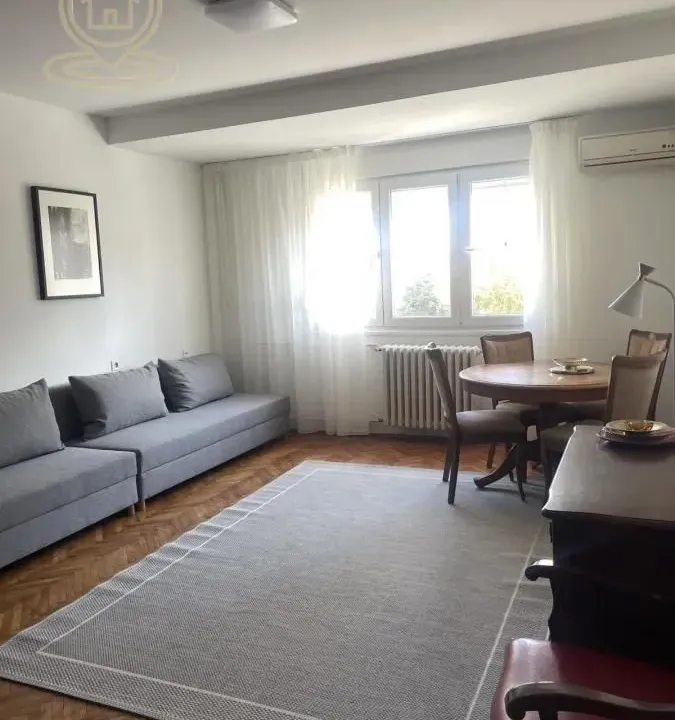 Izdavanje, dvosoban stan, 56m², Stari grad, Novi Sad