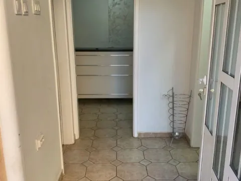 Izdavanje, poslovni prostor, 40m², Preko Morače, Podgorica - image 6