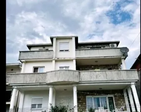 Sale, house, 330m², Bar, Crna Gora - image 1