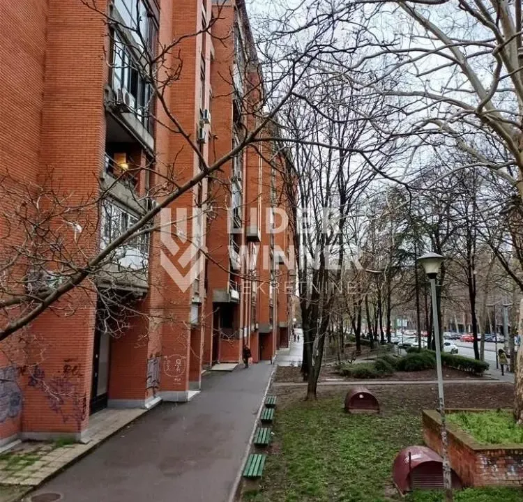 Sale, office space, 80m², Cvetkova Pijaca, Zvezdara Sve Podlokacije