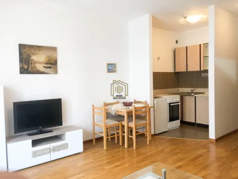 Rent, apartment, 33m², City Kvart, Podgorica - image 2