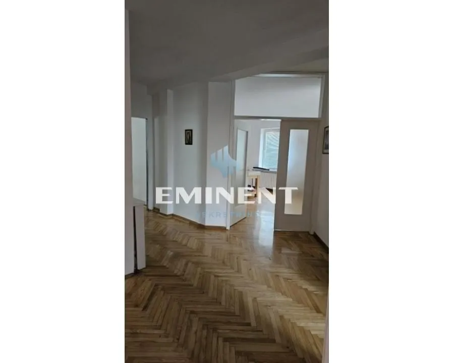 Rent, four bedroom apartment, 130m², Zemun Sve Podlokacije, Beograd