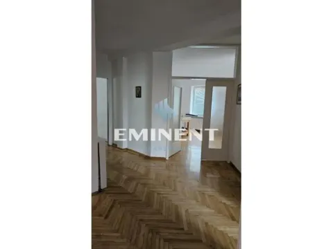 Izdavanje, četvorosoban stan, 130m², Zemun Sve Podlokacije, Beograd - image 4