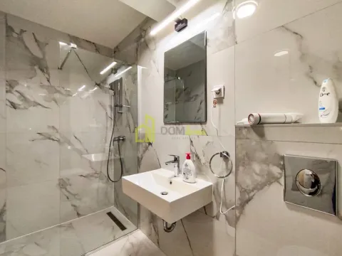 Izdavanje, dvosoban stan, 68m², Stara Varoš, Podgorica - image 16