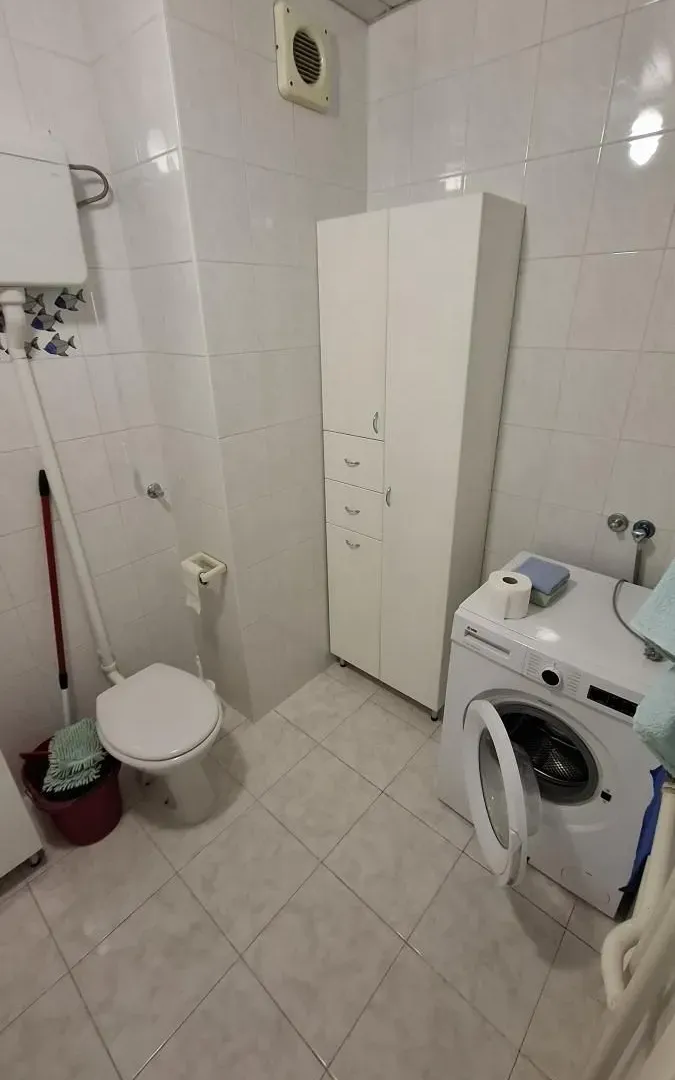 Prodaja, četvorosoban stan, 100m², Centar, Novi Sad