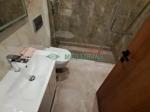 Izdavanje, četvorosoban stan, 90m², Bulevar Evrope, Novi Sad Sve Podlokacije - image 10