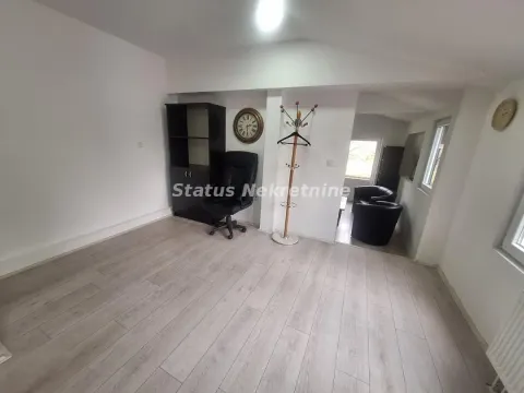 Izdavanje, poslovni prostor, 35m², Liman 3, Novi Sad Sve Podlokacije - image 4