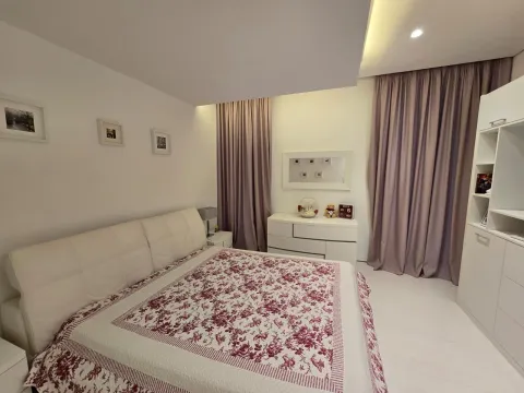 Prodaja, dvosoban stan, 140m², Budva, Crna Gora - image 15