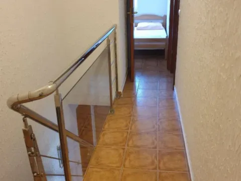 Sale, three bedroom apartment, 82m², Sutomore, Bar - image 2