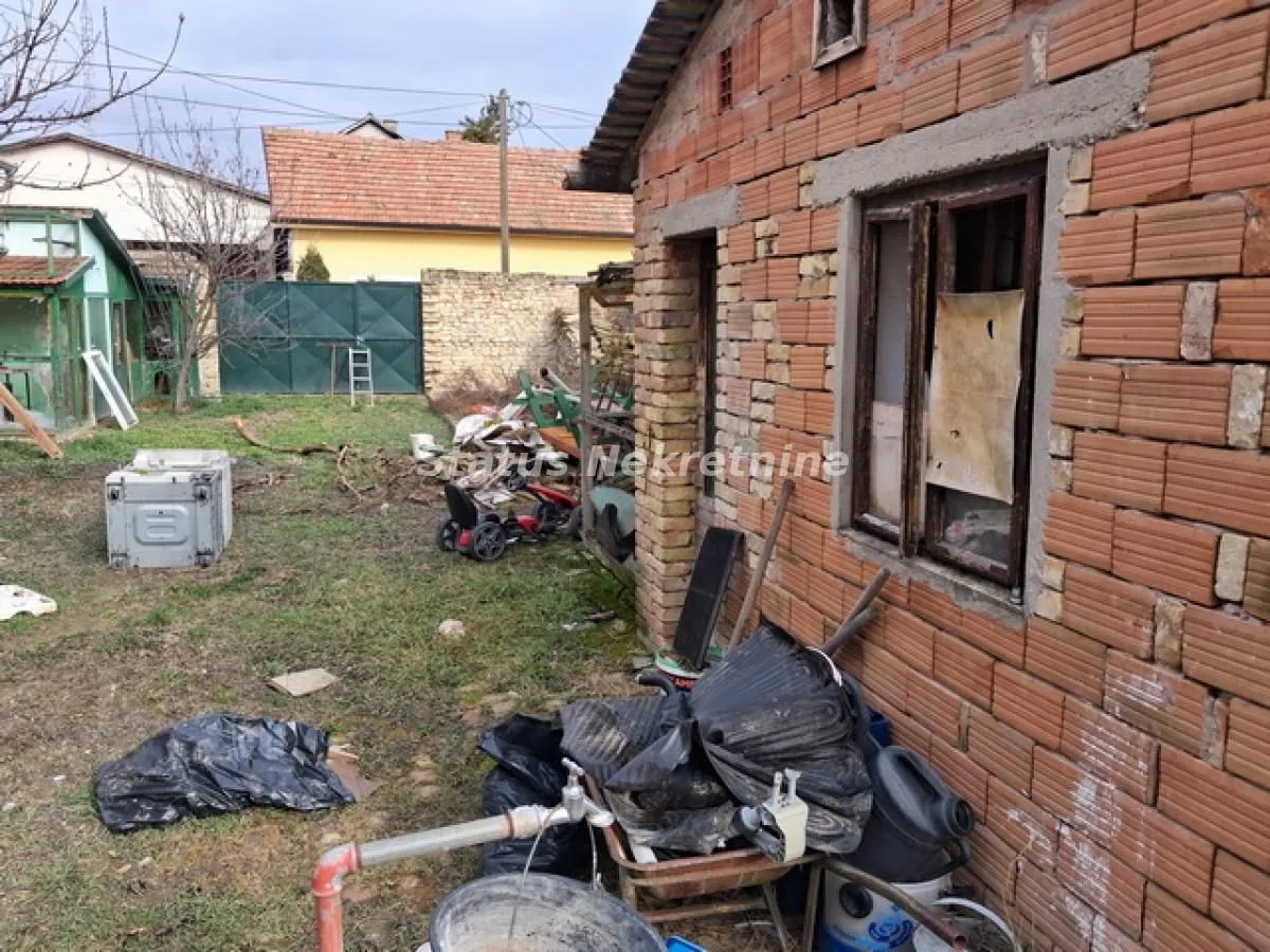 Prodaja, kuća, 97m², Futog, Novi Sad Sve Podlokacije